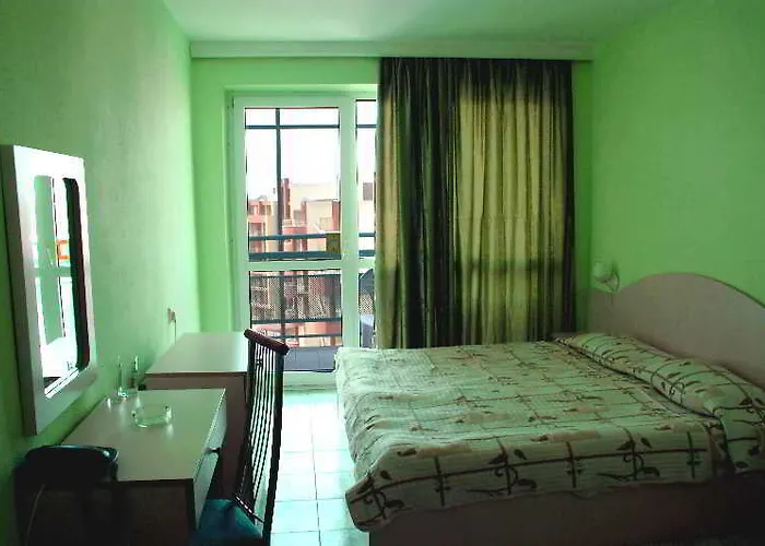 Svejest Солнечный берег